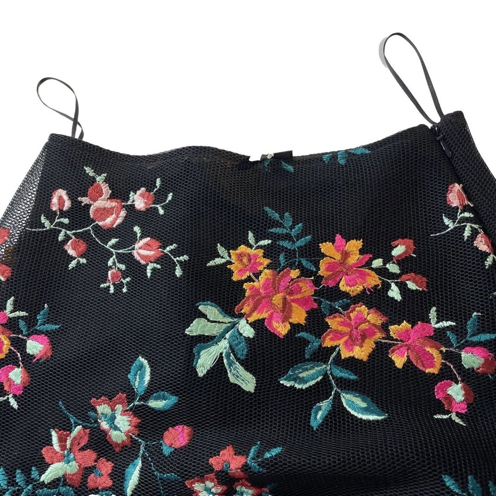 Top Shop Floral Embroidery Black Mini Skirt Mesh Layered Scalloped BOHO Size 2 - Picture 5 of 16